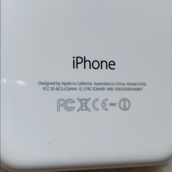Apple iPhone 5c White - Picture 4 of 5
